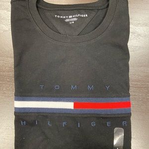 Tommy Hilfiger Black Graphic Tee New with Tags